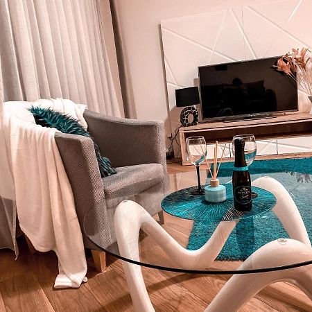 Apartament Solna 80 - Centrum Miasta Z Podziemnym Garazem เคียลเซ ภายนอก รูปภาพ