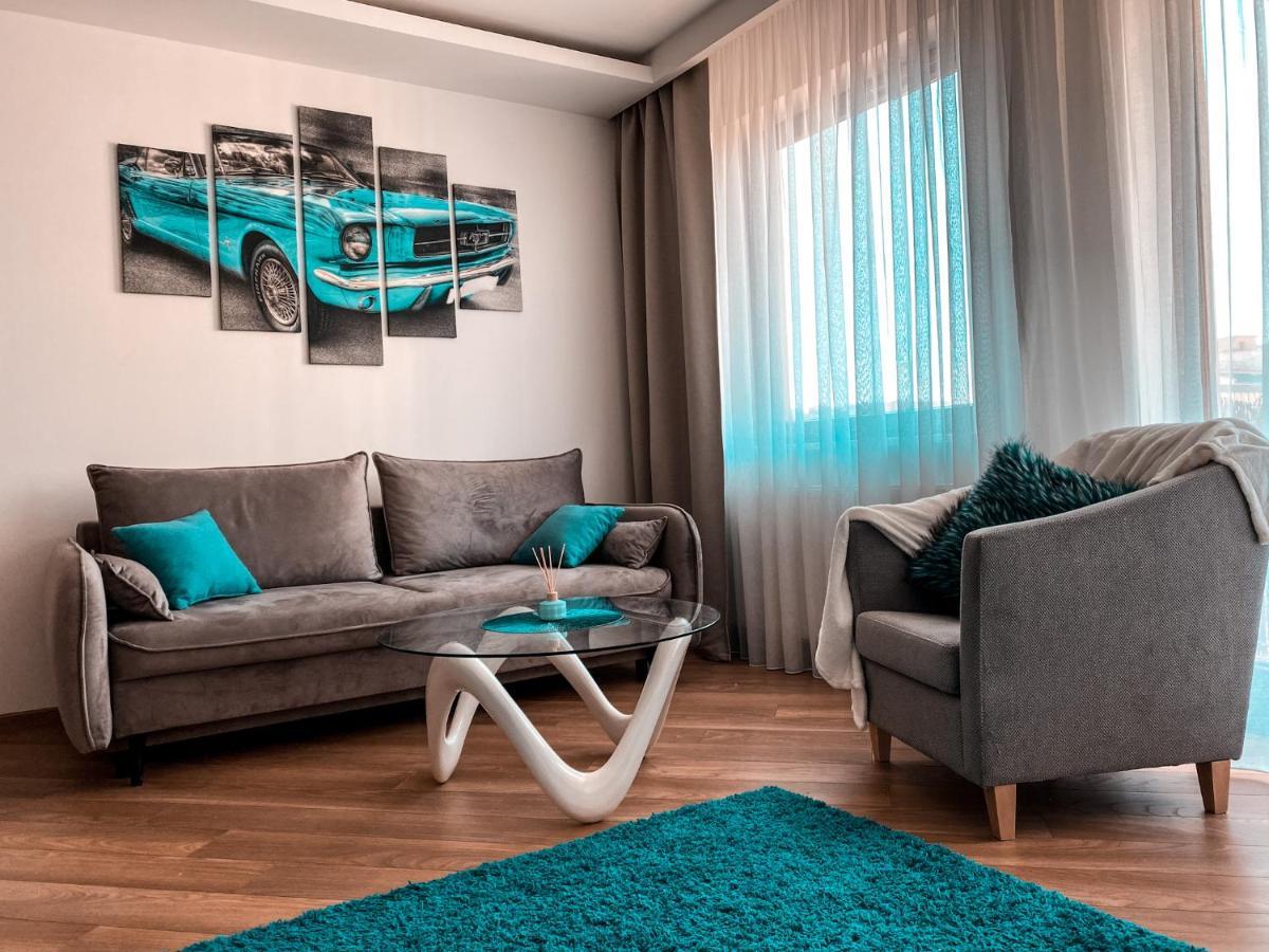 Apartament Solna 80 - Centrum Miasta Z Podziemnym Garazem เคียลเซ ภายนอก รูปภาพ