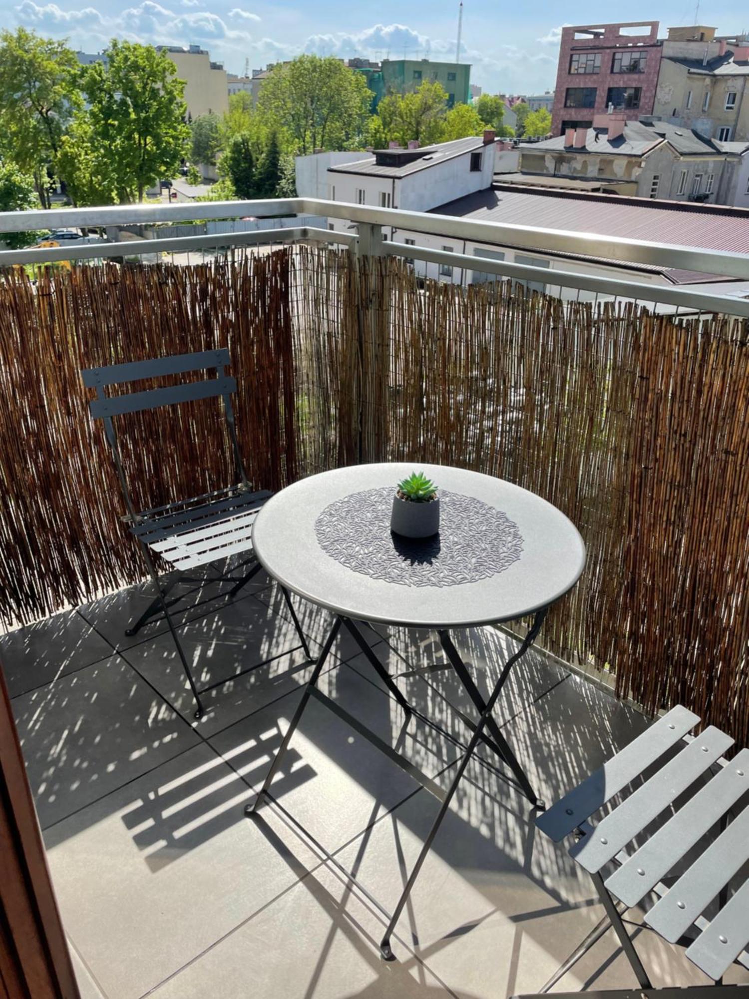 Apartament Solna 80 - Centrum Miasta Z Podziemnym Garazem เคียลเซ ภายนอก รูปภาพ